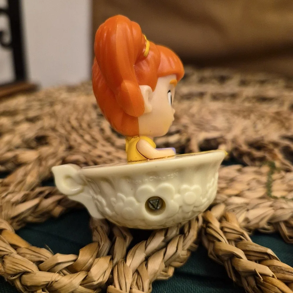 ✅2019 McDonald's Toy Story 4 Gabby Gabby's Twirling Teacup Figure 10#️⃣24